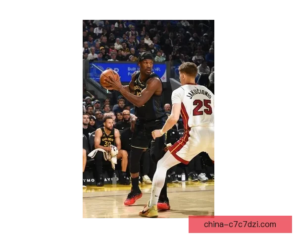 勇士浇灭热火四连胜库里19分11助