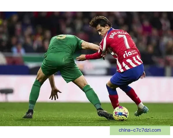 莫雷托马竞租借莱昂纳多谈新月